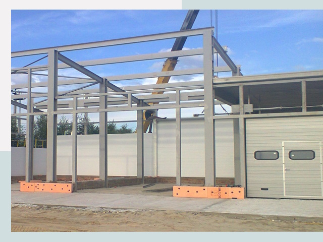 Строительство автосервисов от СтальСтрой-Брб по цене 608 руб.