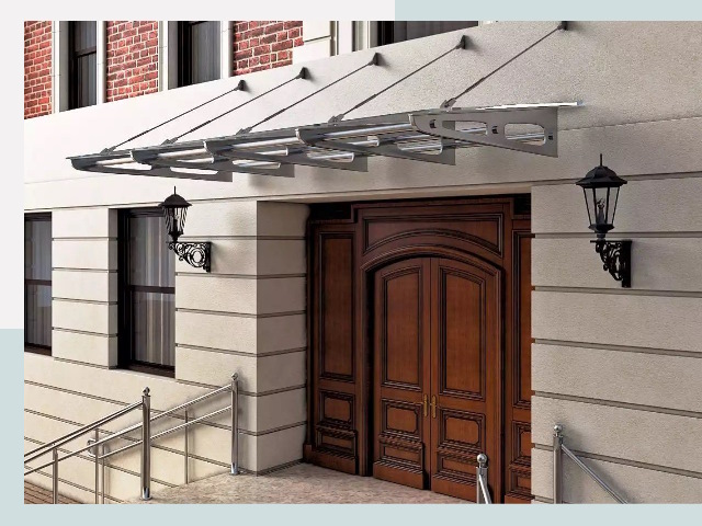 Металлические козырьки от 608 руб. в Биробиджане