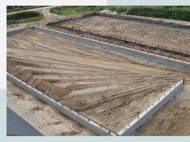 Фундамент для ангаров в Биробиджан от 608 руб.