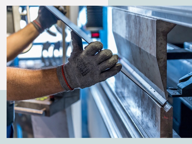 Гибка металла в Биробиджане